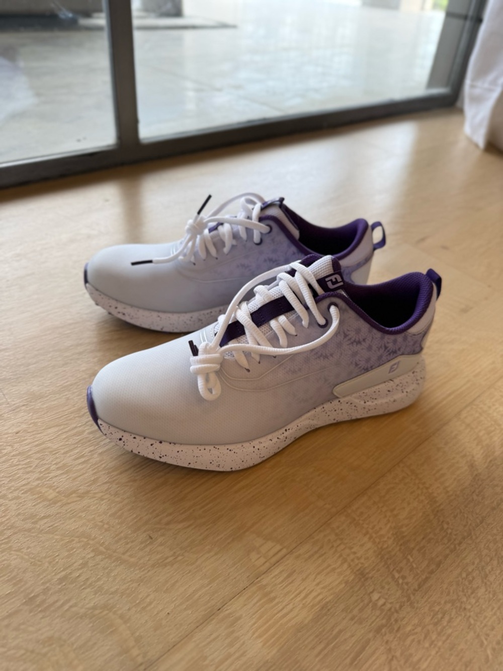 FootJoy White and Purple Women's Waterproof Golf Sneakers — size 7 BNWT - Picture 3 of 8